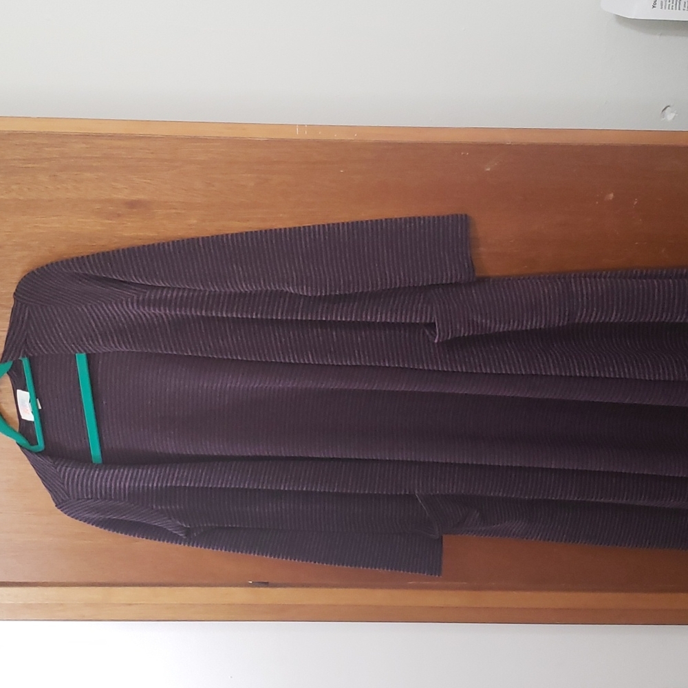 LULAROE - Picture 2 of 4